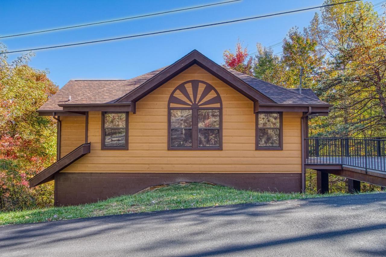 Daya, Hot Tub, Pool Table, 1089 Of Free Attraction Tickets For Each Paid Day, Dollywood And More! Gatlinburg Exterior foto